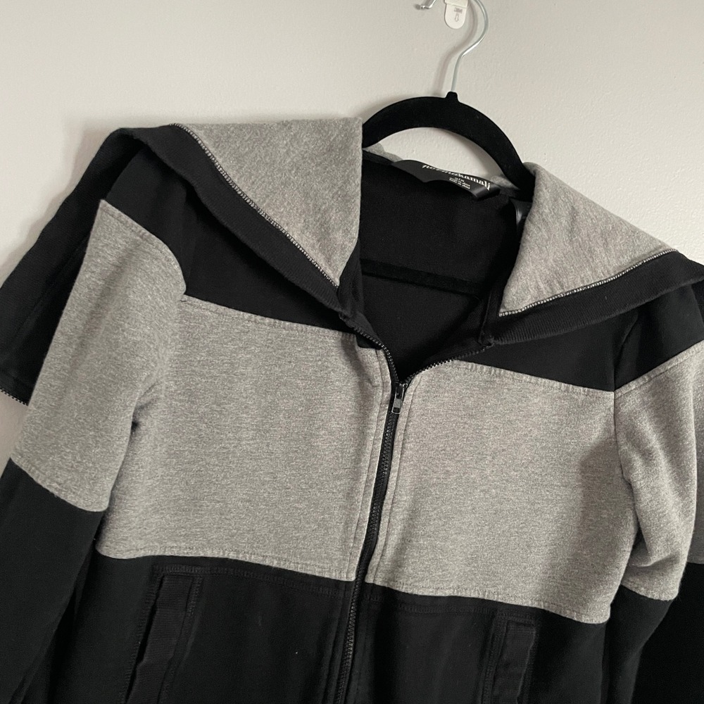 Norma Kamali Zip Hoodie Womens Medium Black Grey Colorblock Cape Collar Sporty